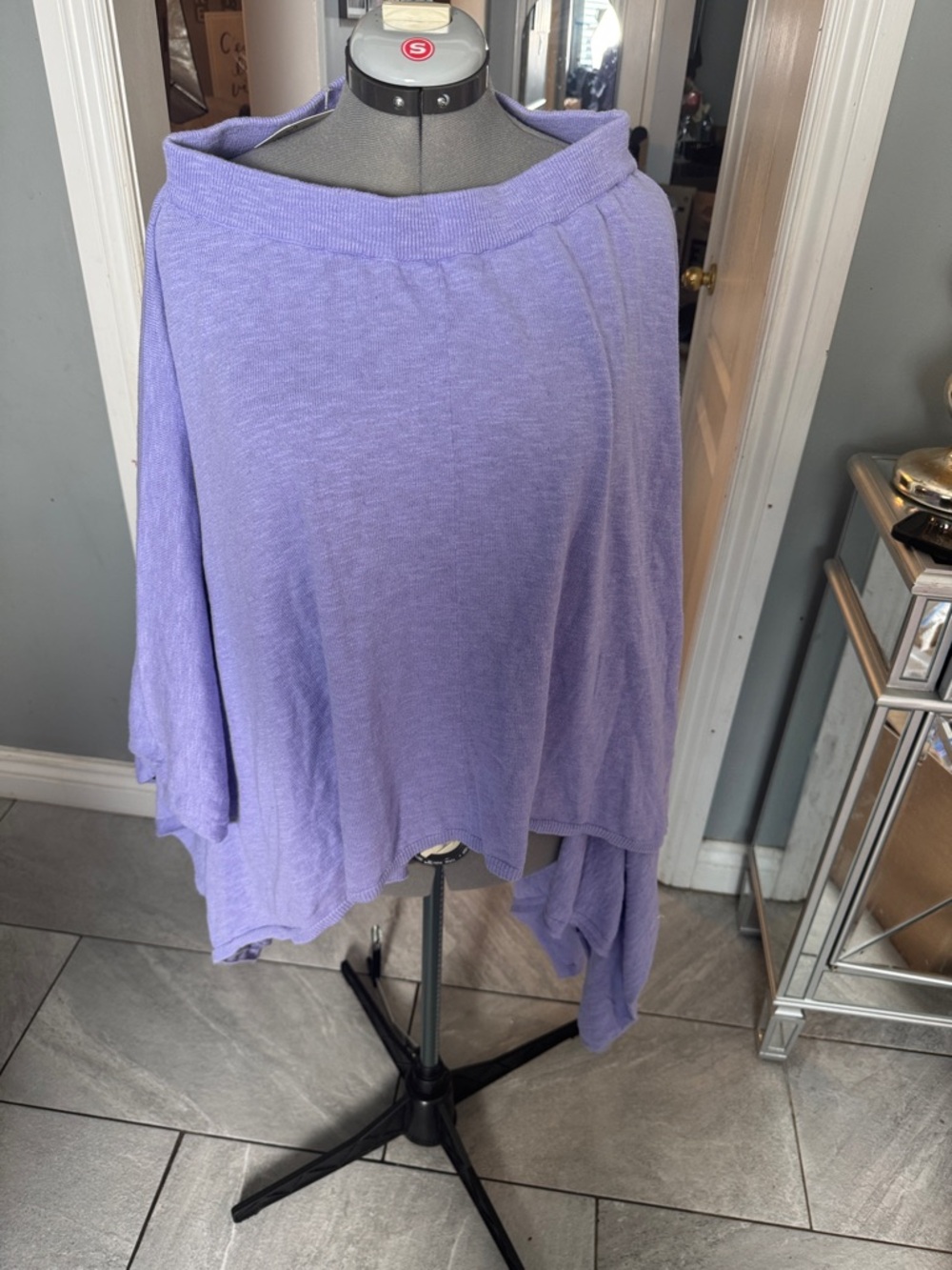 Off shoulderLavender Women's kimono Lightweight Flowy Design